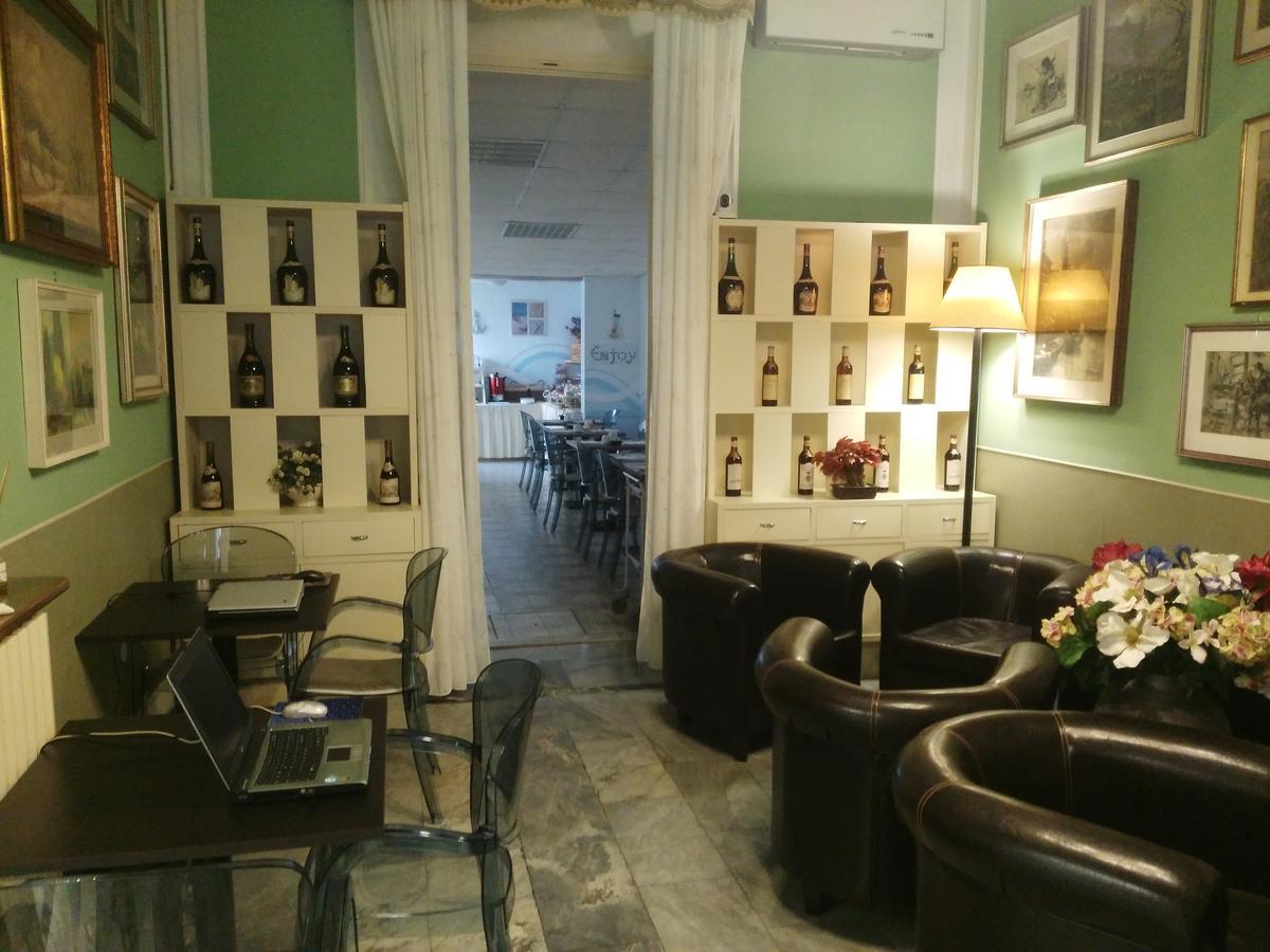 Hotel Ondina В'яреджо Екстер'єр фото